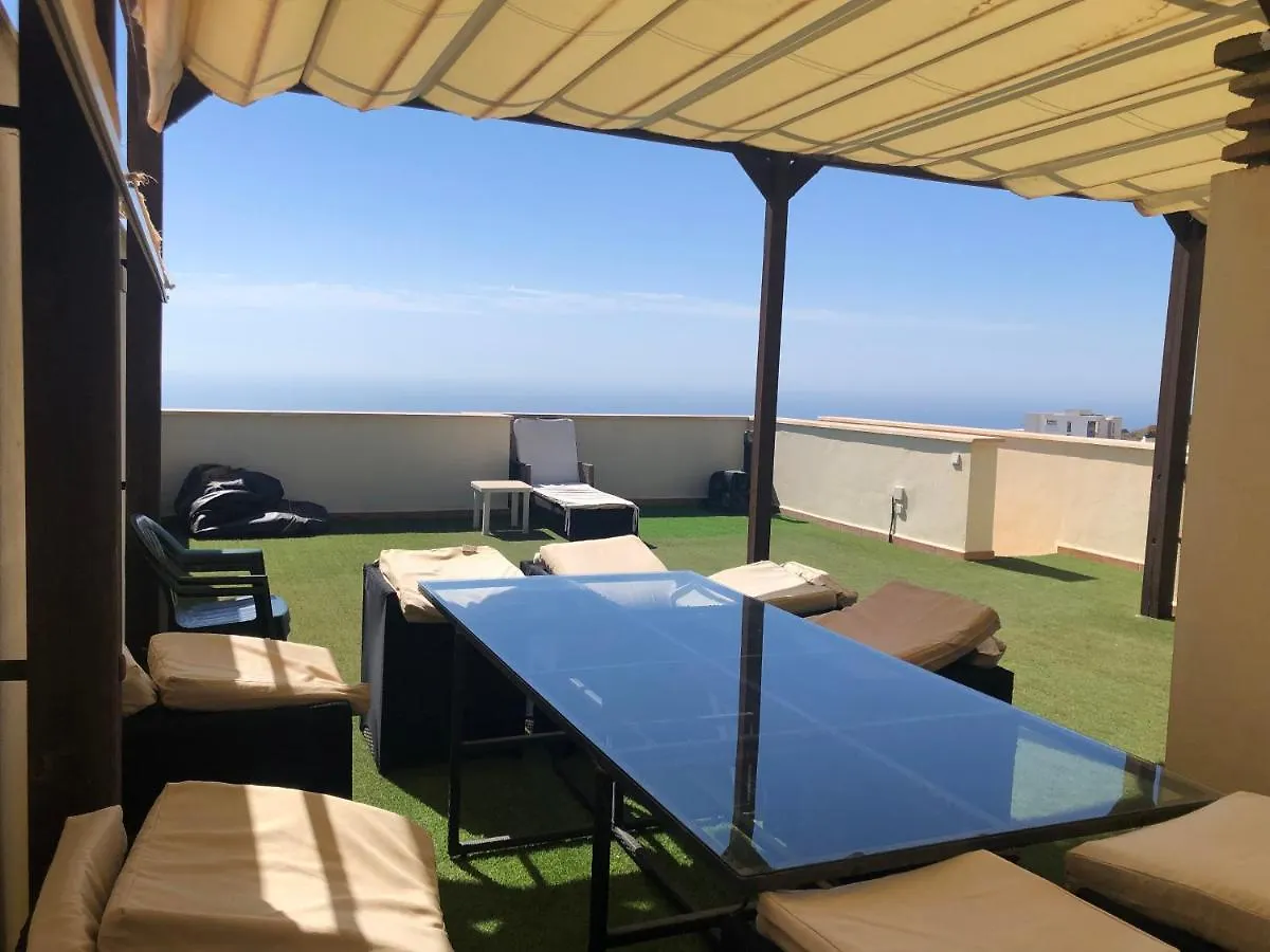 Ático duplex en Benalmádena vistas al mar y montaña dos habitaciones