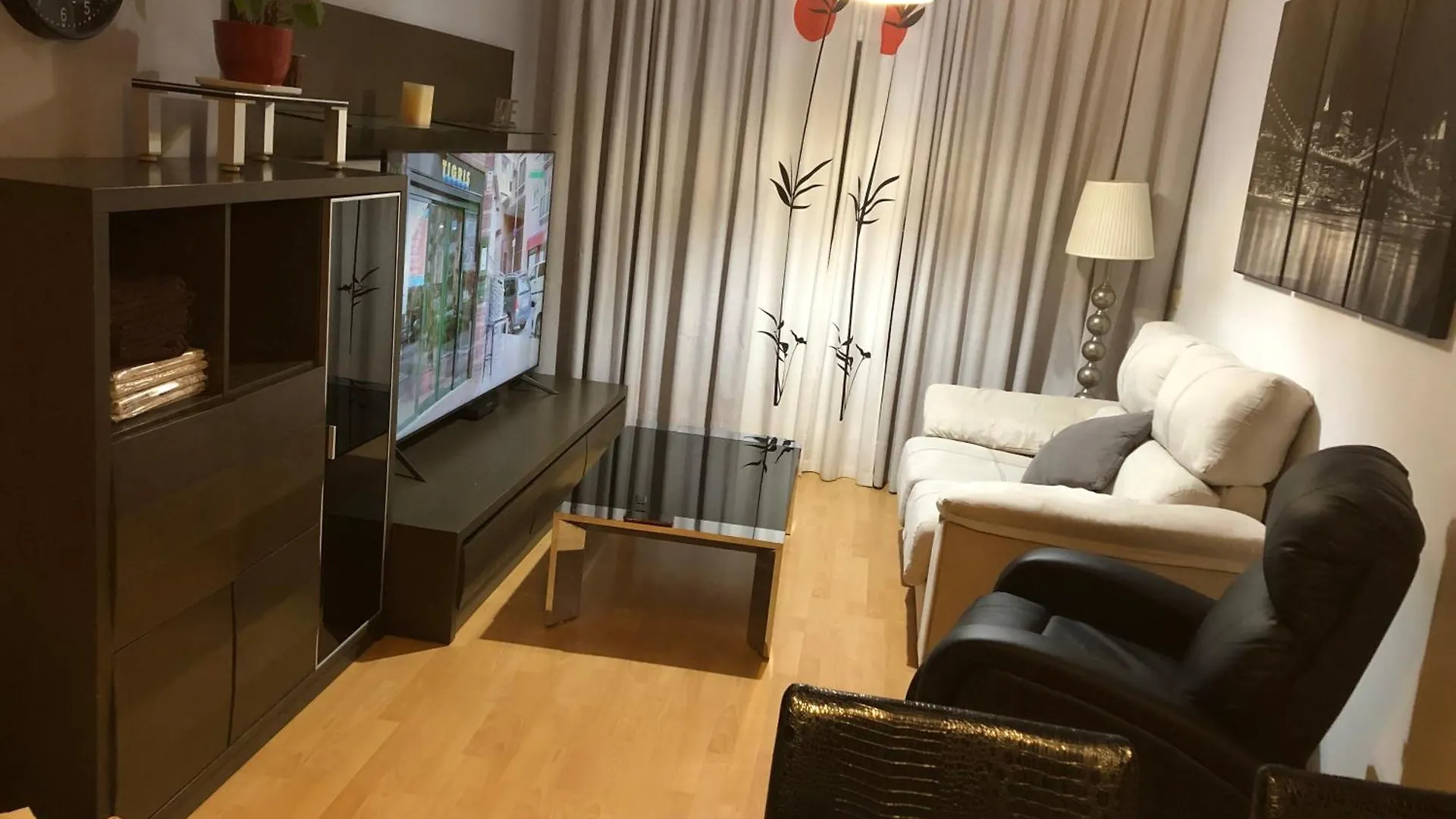 Ático duplex en Benalmádena vistas al mar y montaña dos habitaciones Appartamento